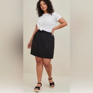 Torrid size 1 (14/16) black hi waist linen skirt. NEW with tag